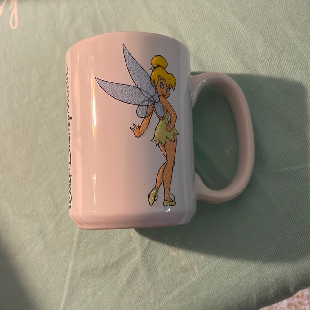 Tinker Bell mug 12 ounces in excellent condition Walt Disney